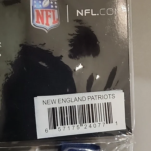 NFL chef apron and hatWeight 10oz, NFL FootballGreat for tailgating, barbecue - Picture 4 of 4